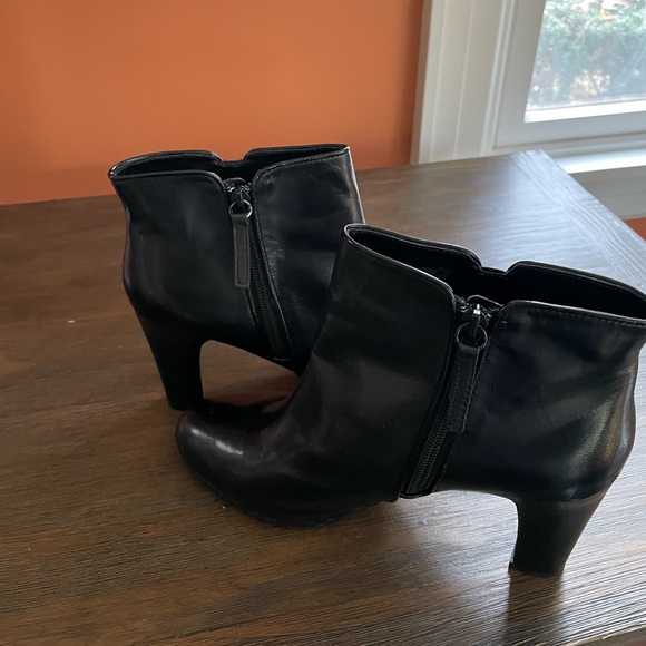 RALPH LAUREN BLACK MARCY BOOT SZ 8 - Picture 4 of 9